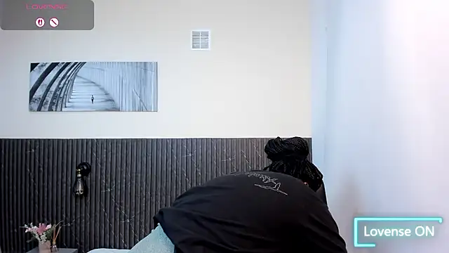 chanel brunette online show from January 13, 6:46 pm