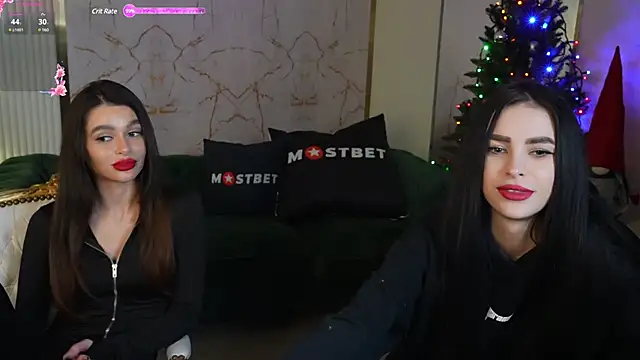 Snapshot of Tina_Breeze chatting on December 12, 2:33 pm Tina Breeze online show from December 12, 2:33 pm