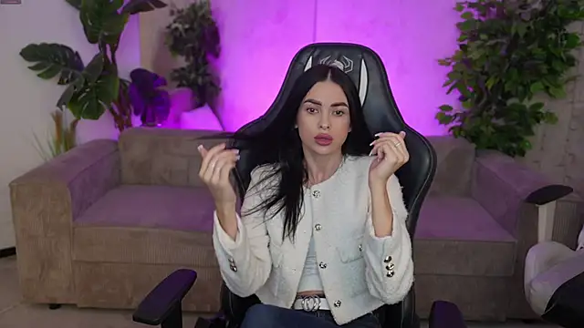 Tina Breeze online show from September 25, 7:01 am