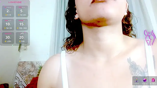 Eva Hoot online show from February 24, 1:31 pm