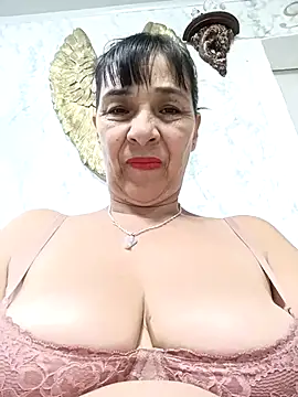 Snapshot of biancchi chatting on July 6, 7:05 pm biancchi online show from July 6, 7:05 pm