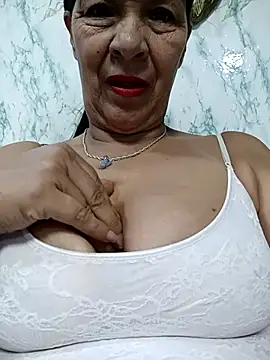 Snapshot of biancchi chatting on July 16, 12:33 pm biancchi online show from July 16, 12:33 pm