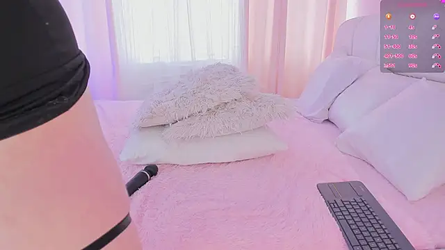 Snapshot of camila__joy chatting on March 11, 6:19 pm camila joy online show from March 11, 6:19 pm