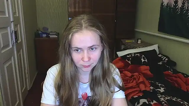 Snapshot of Riley_Roo chatting on December 3, 5:45 pm Riley Roo online show from December 3, 5:45 pm
