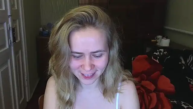 Snapshot of Riley_Roo chatting on December 14, 6:41 pm Riley Roo online show from December 14, 6:41 pm