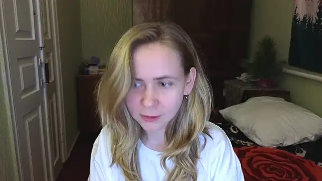 Snapshot of Riley_Roo chatting on December 27, 9:43 pm Riley Roo online show from December 27, 9:43 pm