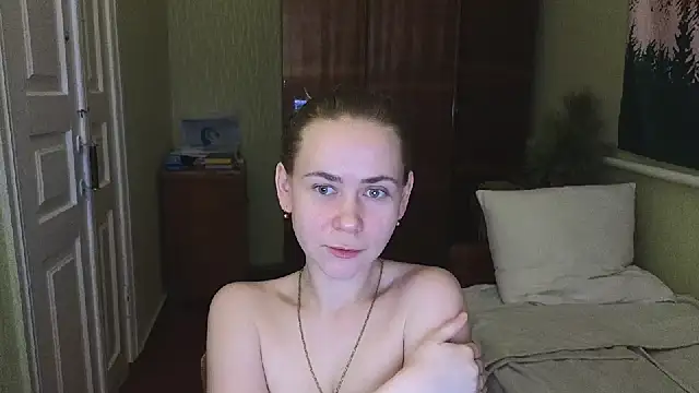 Snapshot of Riley_Roo chatting on January 13, 5:55 pm Riley Roo online show from January 13, 5:55 pm
