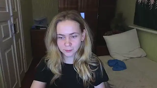Snapshot of Riley_Roo chatting on January 28, 6:07 pm Riley Roo online show from January 28, 6:07 pm