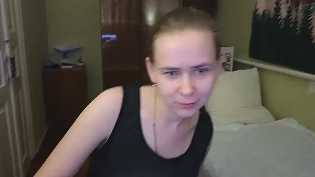 Snapshot of Riley_Roo chatting on February 5, 8:46 pm Riley Roo online show from February 5, 8:46 pm