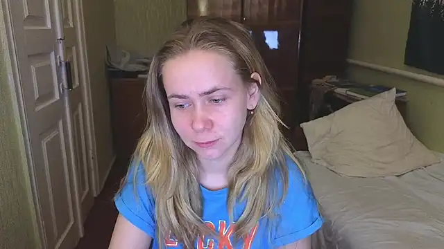 Snapshot of Riley_Roo chatting on February 28, 5:59 pm Riley Roo online show from February 28, 5:59 pm