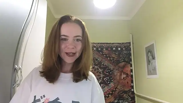 Snapshot of Riley_Roo chatting on September 13, 3:45 pm Riley Roo online show from September 13, 3:45 pm
