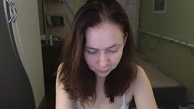 Snapshot of Riley_Roo chatting on October 20, 8:15 am Riley Roo online show from October 20, 8:15 am