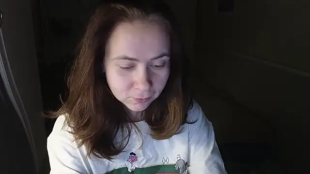 Snapshot of Riley_Roo chatting on November 13, 5:01 pm Riley Roo online show from November 13, 5:01 pm