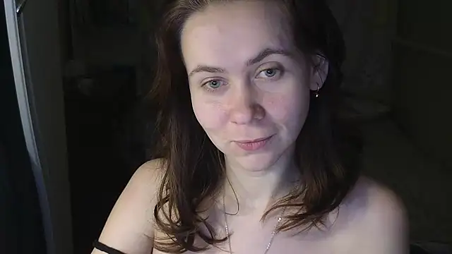 Snapshot of Riley_Roo chatting on December 4, 7:55 pm Riley Roo online show from December 4, 7:55 pm