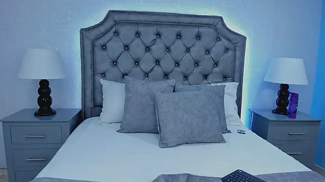 VictoriaHiills online show from September 25, 7:28 pm