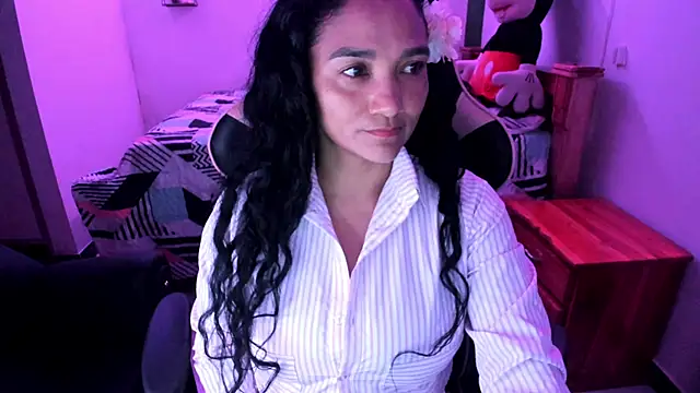 Snapshot of rayza_mature_154 chatting on May 6, 11:21 pm rayza mature 154 online show from May 6, 11:21 pm