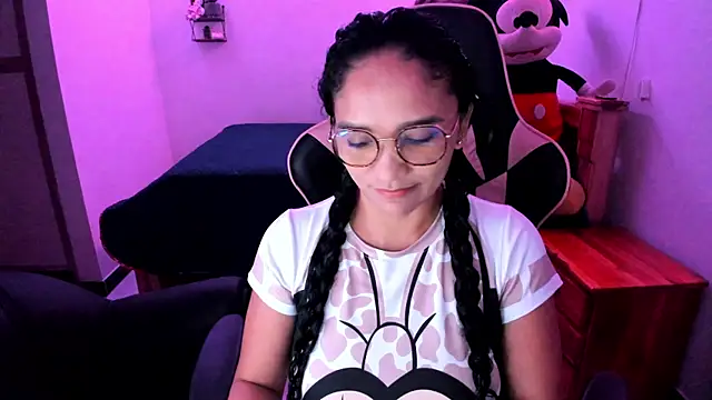 Snapshot of rayza_mature_154 chatting on July 3, 1:45 am rayza mature 154 online show from July 3, 1:45 am