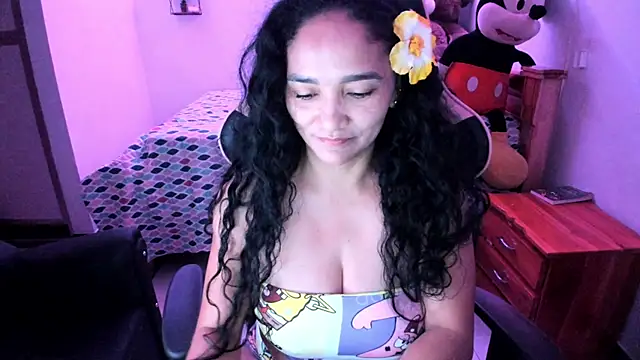 Snapshot of rayza_mature_154 chatting on July 21, 4:53 pm rayza mature 154 online show from July 21, 4:53 pm