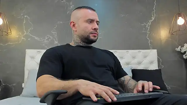 BruceDallas online show from February 23, 1:57 am