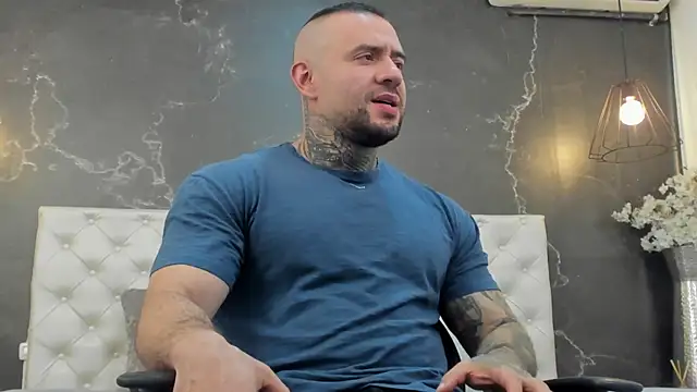 BruceDallas online show from March 1, 1:53 am