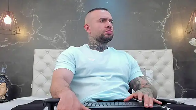 BruceDallas online show from March 20, 3:13 am