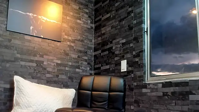 BruceDallas online show from November 30, 10:58 pm