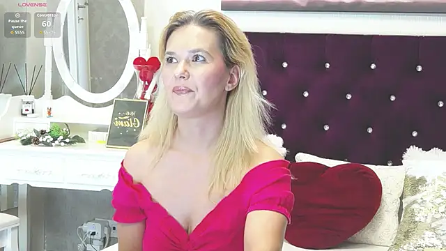 LilyFord online show from June 14, 7:38 pm