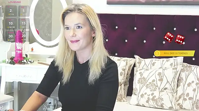 LilyFord online show from June 29, 7:25 pm