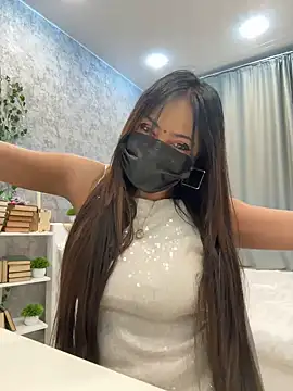 Snapshot of Monalisadon018 chatting on December 13, 5:49 am Monalisadon018 online show from December 13, 5:49 am