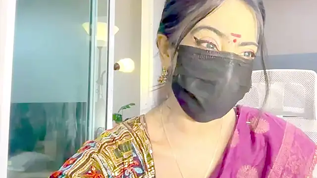 Snapshot of Monalisadon018 chatting on November 25, 11:54 am Monalisadon018 online show from November 25, 11:54 am