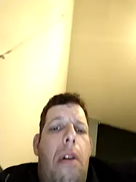 Knuffelstaaf123 online show from January 11, 5:20 am