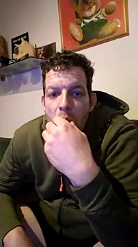 Knuffelstaaf123 online show from January 27, 11:33 pm