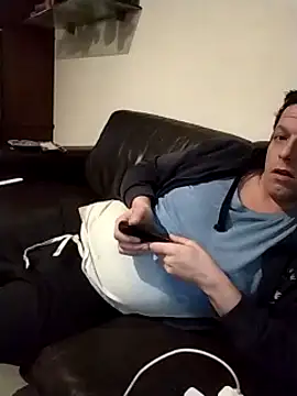 Knuffelstaaf123 online show from February 26, 7:42 am