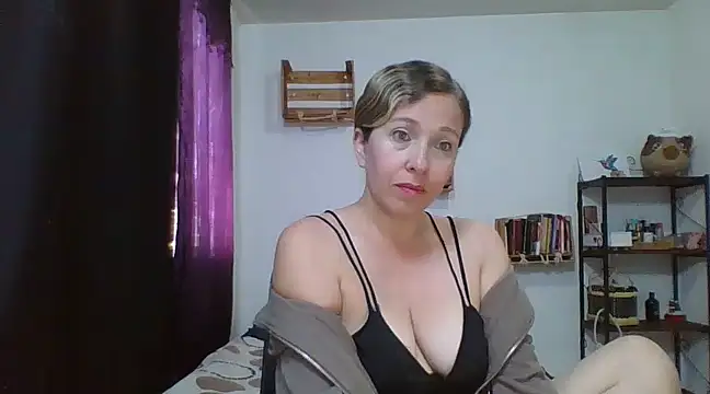 charlott ponce online show from February 7, 6:24 pm
