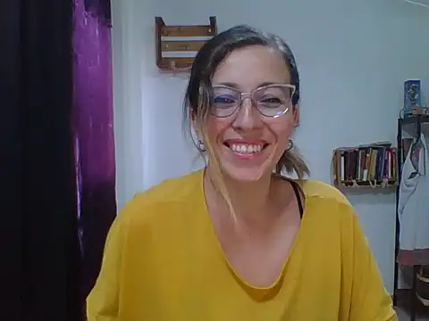 Snapshot of charlott_ponce chatting on September 26, 7:29 pm charlott ponce online show from September 26, 7:29 pm