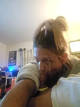 Snapshot of rjeanr4u chatting on January 12, 7:02 am rjeanr4u online show from January 12, 7:02 am