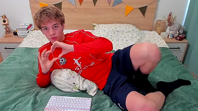 Snapshot of Fandi_777 chatting on September 20, 8:15 am Fandi 777 online show from September 20, 8:15 am