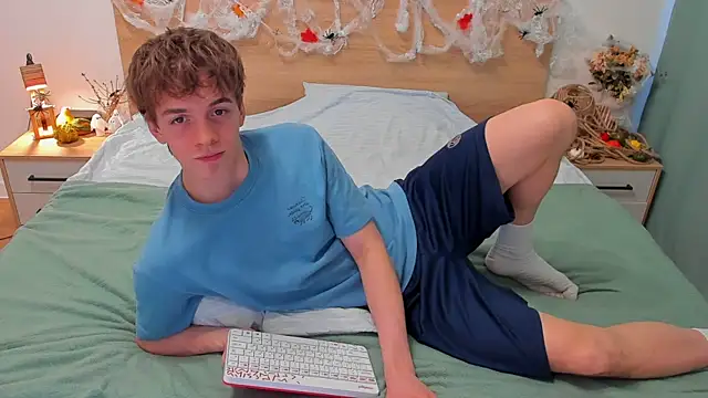 Snapshot of Fandi_777 chatting on November 8, 11:21 am Fandi 777 online show from November 8, 11:21 am