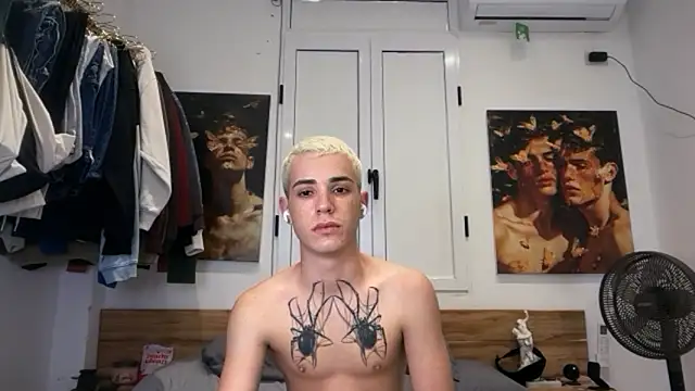 Cristian Delgado online show from April 28, 7:52 pm
