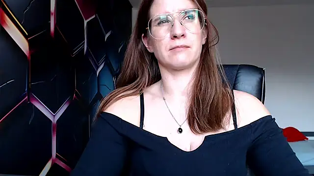 Snapshot of KayaRose chatting on December 19, 10:13 am KayaRose online show from December 19, 10:13 am