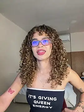 Snapshot of Lianh_Benett chatting on March 10, 2:27 am Lianh Benett online show from March 10, 2:27 am