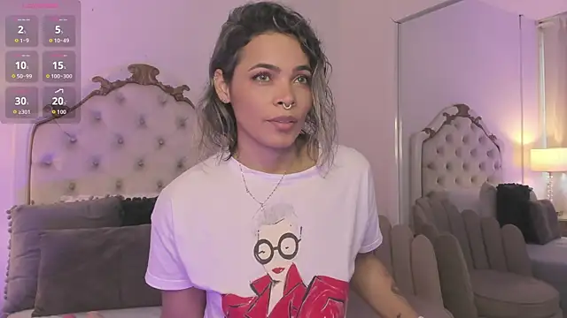 Snapshot of lexa_25_ chatting on October 15, 11:43 am lexa 25 online show from October 15, 11:43 am