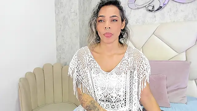 lexa 25  online show from January 17, 7:39 pm