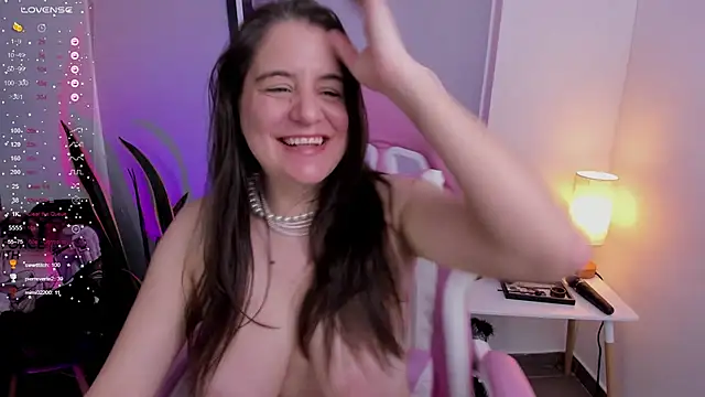 Snapshot of Tamara_m_ chatting on February 21, 10:59 pm Tamara m  online show from February 21, 10:59 pm