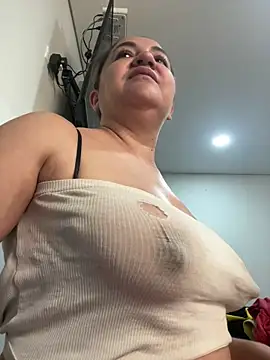 Snapshot of ruby_santana777 chatting on December 24, 4:30 pm ruby santana777 online show from December 24, 4:30 pm