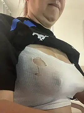 Snapshot of ruby_santana777 chatting on February 27, 4:10 pm ruby santana777 online show from February 27, 4:10 pm