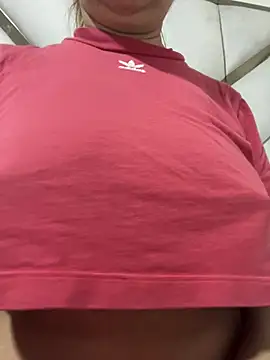 Snapshot of ruby_santana777 chatting on March 4, 1:38 pm ruby santana777 online show from March 4, 1:38 pm