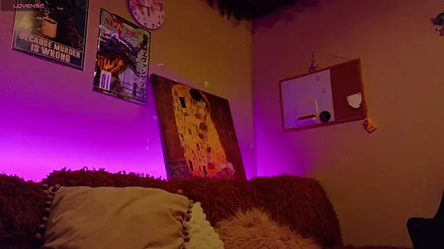 Snapshot of maryberry__ chatting on December 14, 12:49 am maryberry online show from December 14, 12:49 am