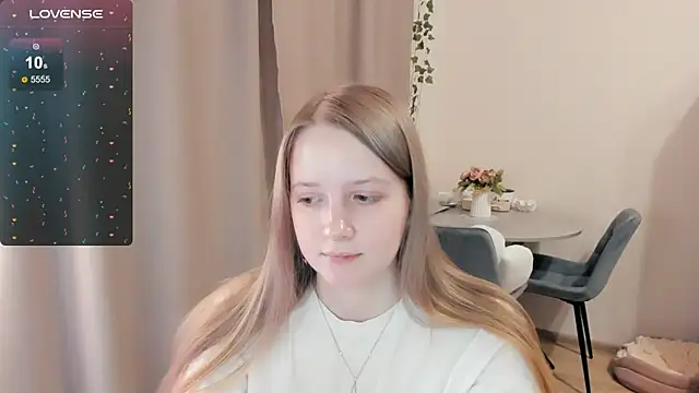 Snapshot of Alyaley chatting on February 13, 5:36 am Alyaley online show from February 13, 5:36 am