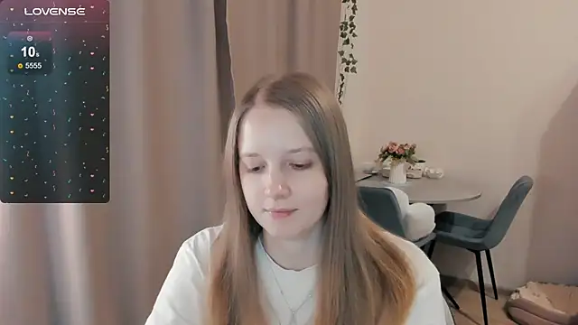 Snapshot of Alyaley chatting on February 15, 5:37 am Alyaley online show from February 15, 5:37 am